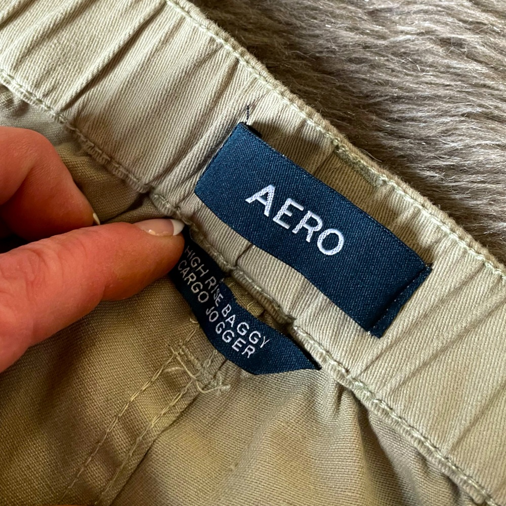 Women’s High Rise Cargo Joggers ( XL )